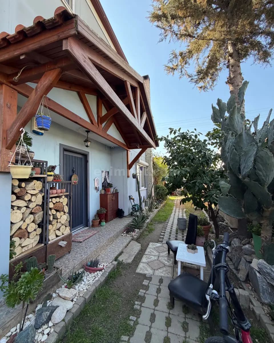 Kuşadası Zu verkaufen Villa Ansicht 1