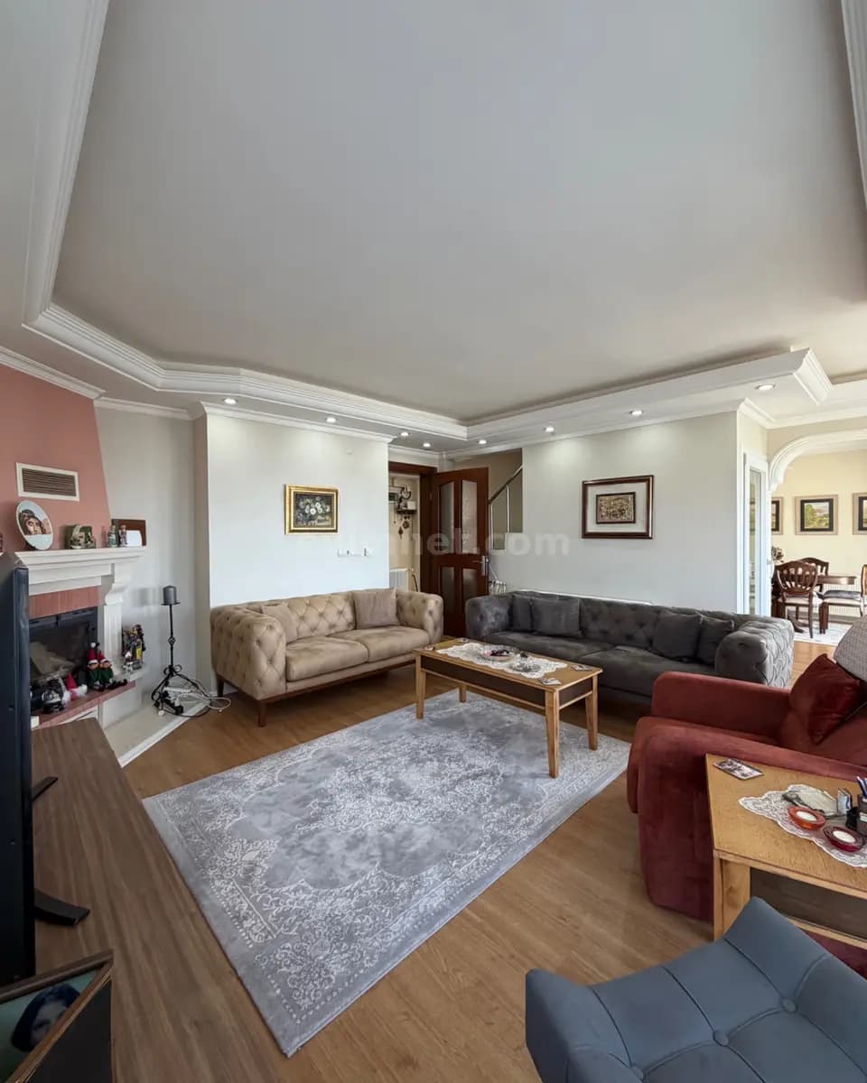 Kuşadası Zu verkaufen Villa Ansicht 3