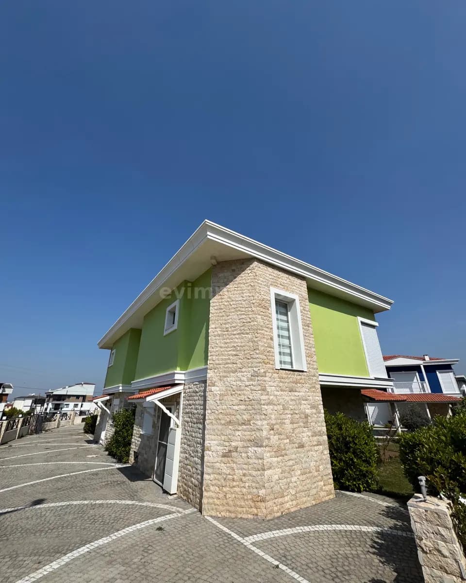 Kuşadası Satılık Villa 1. görünüm