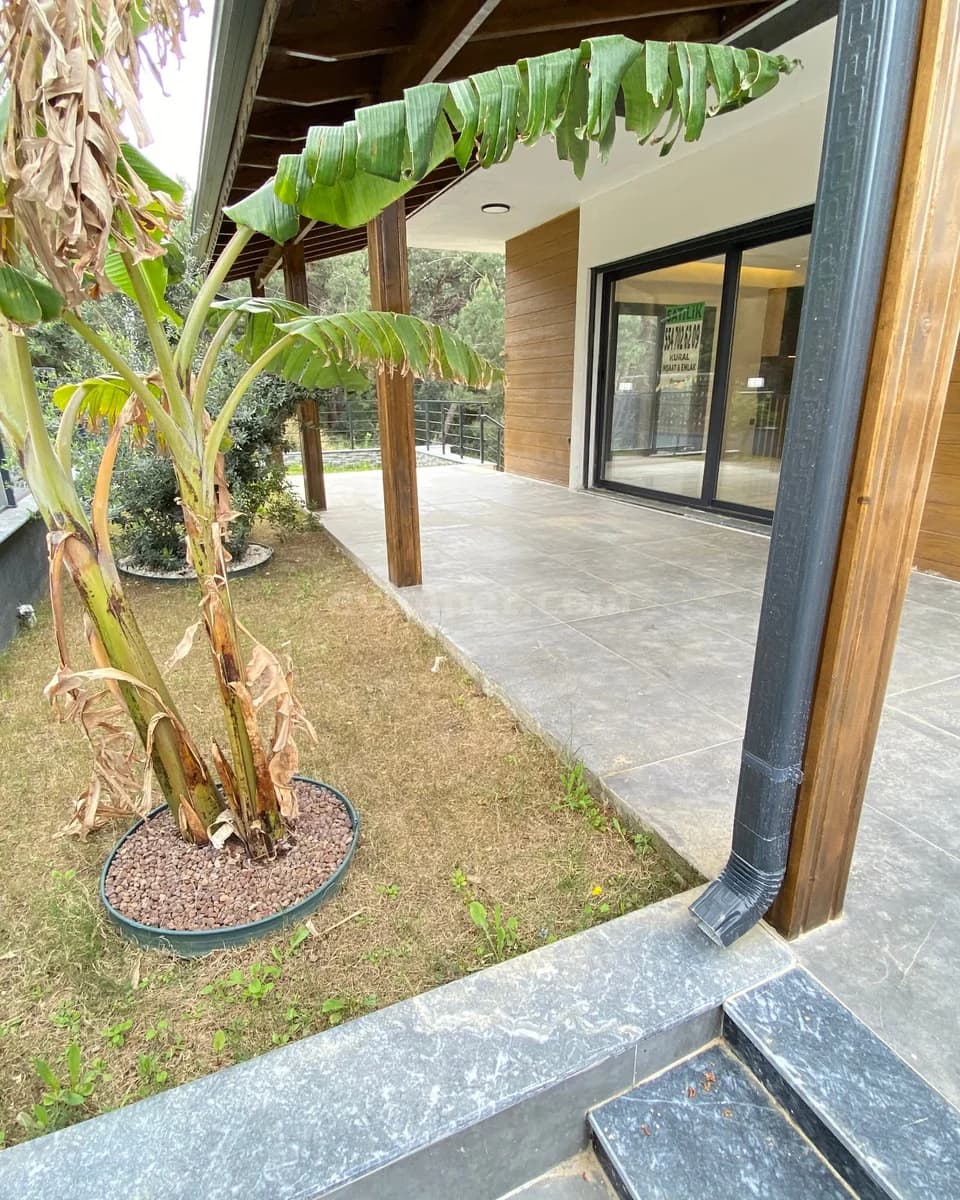 Menderes Satılık Villa — 5