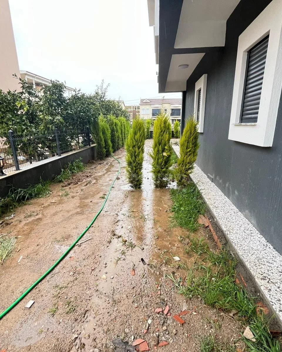 Menderes Satılık Villa — 5
