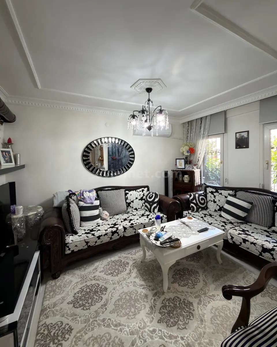 Kuşadası Zu verkaufen Villa Ansicht 4