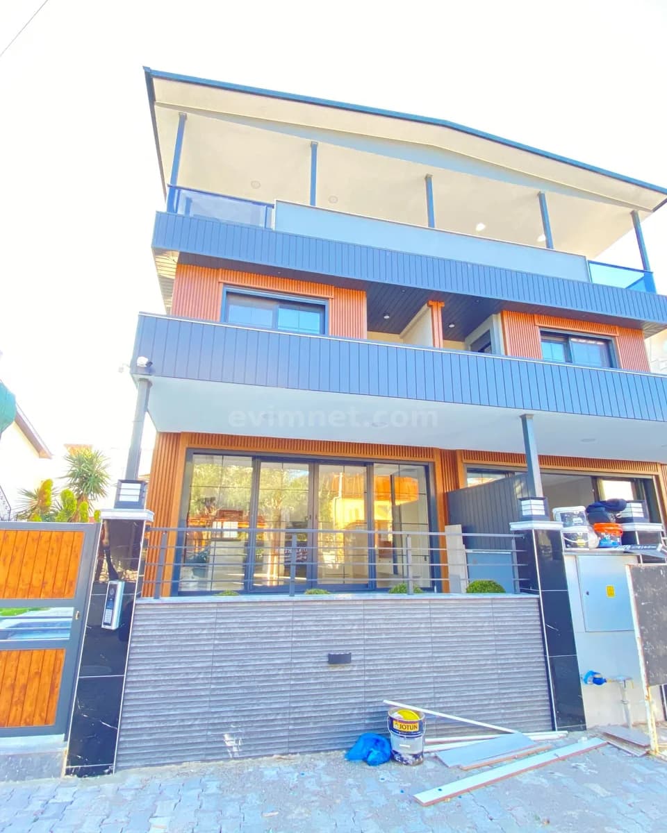 Seferihisar Satılık Villa — 4