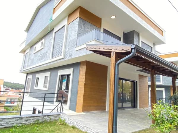 Menderes Satılık Villa