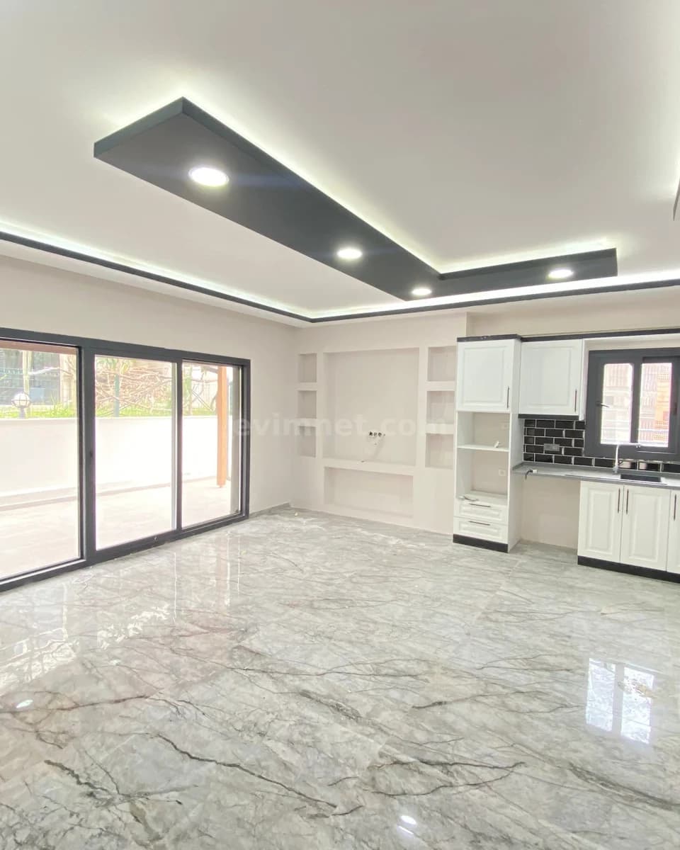 Menderes Satılık Villa — 5