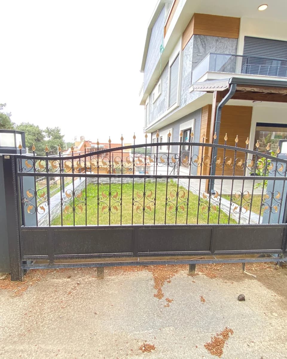 Menderes Satılık Villa — 2