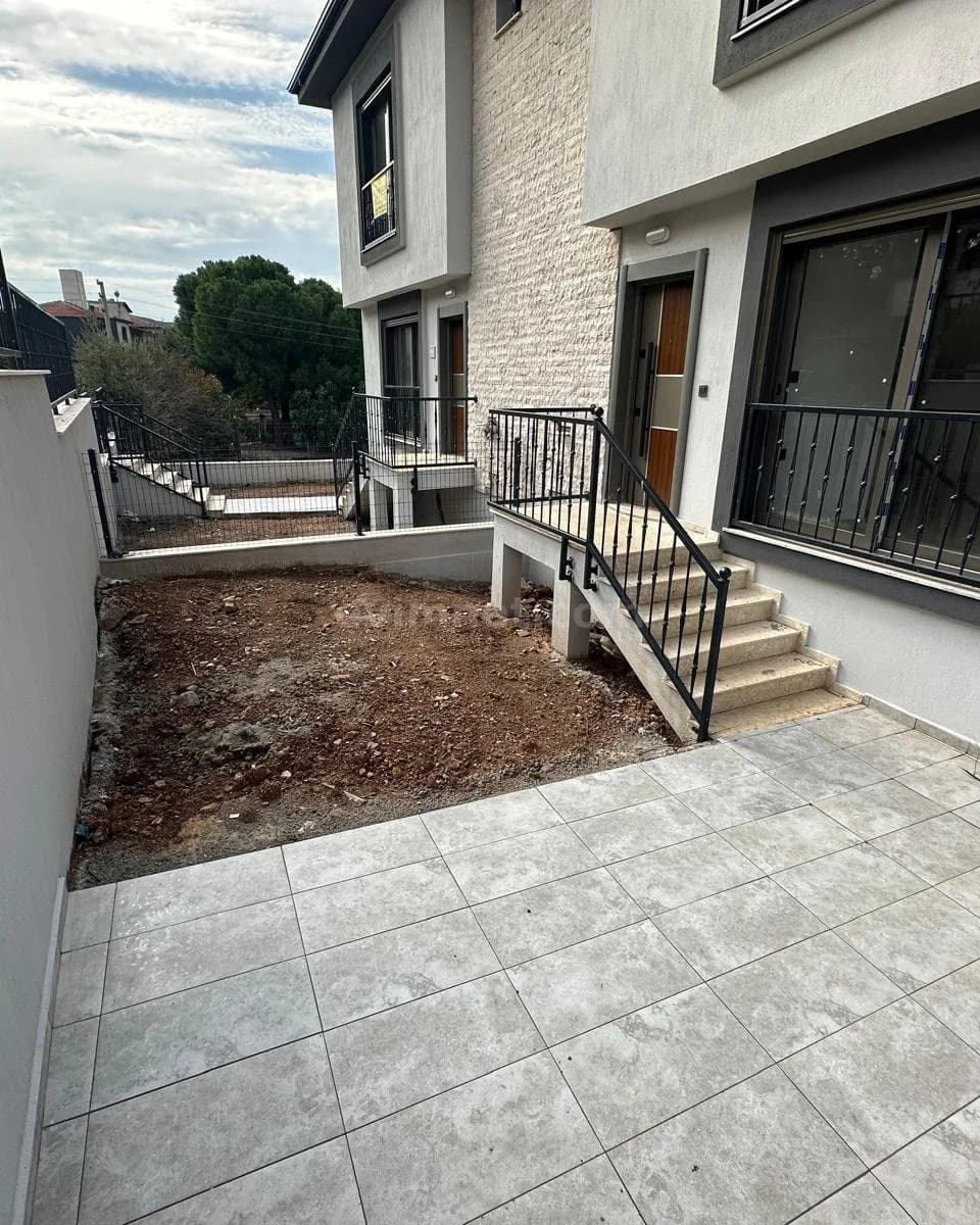 Seferihisar Satılık Villa — 4