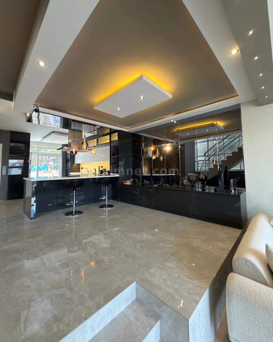 Kuşadası Satılık Villa 5. görünüm