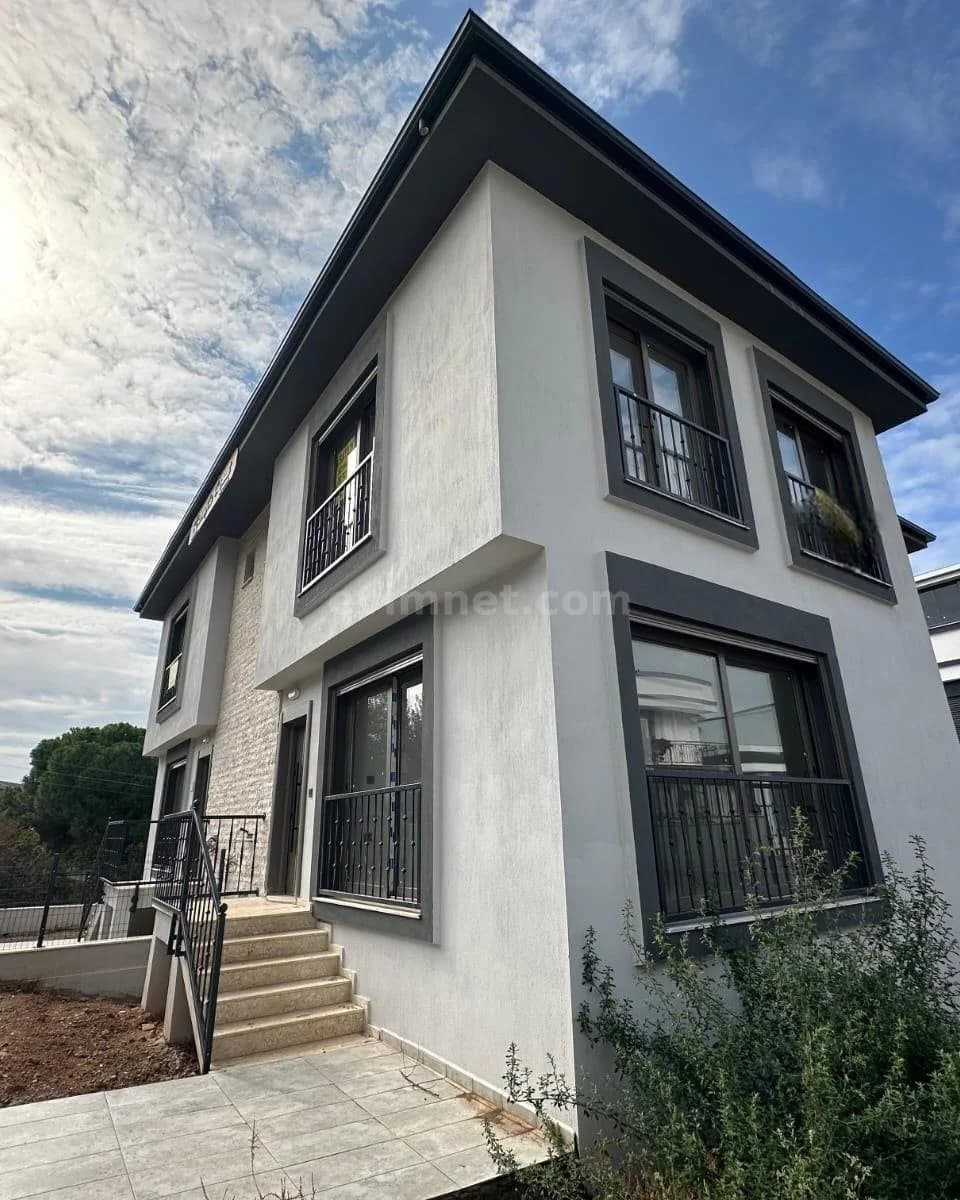 Seferihisar Satılık Villa — 2
