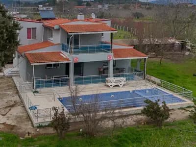 Kuşadası A vendre Villa