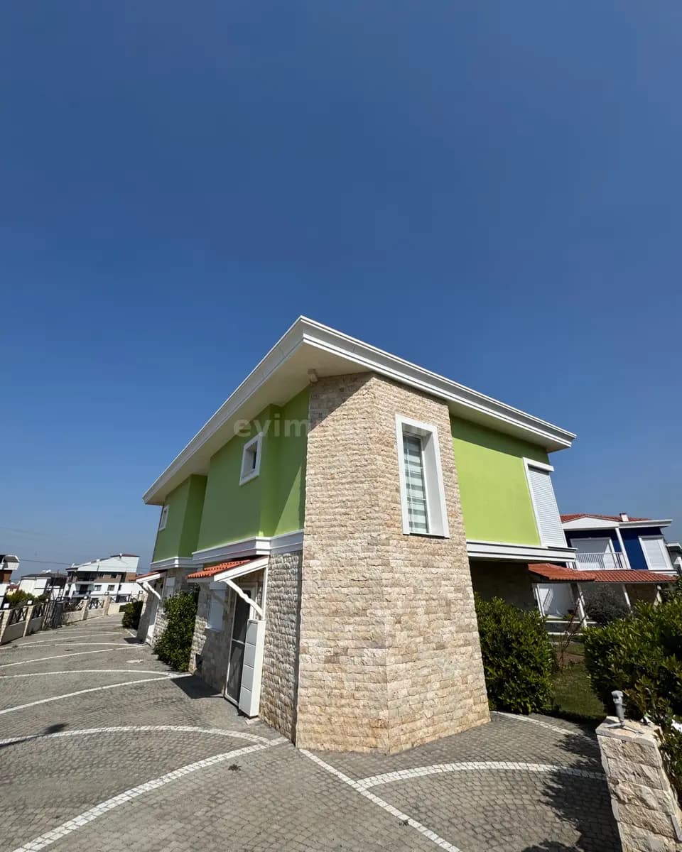 Kuşadası Satılık Villa 1. görünüm