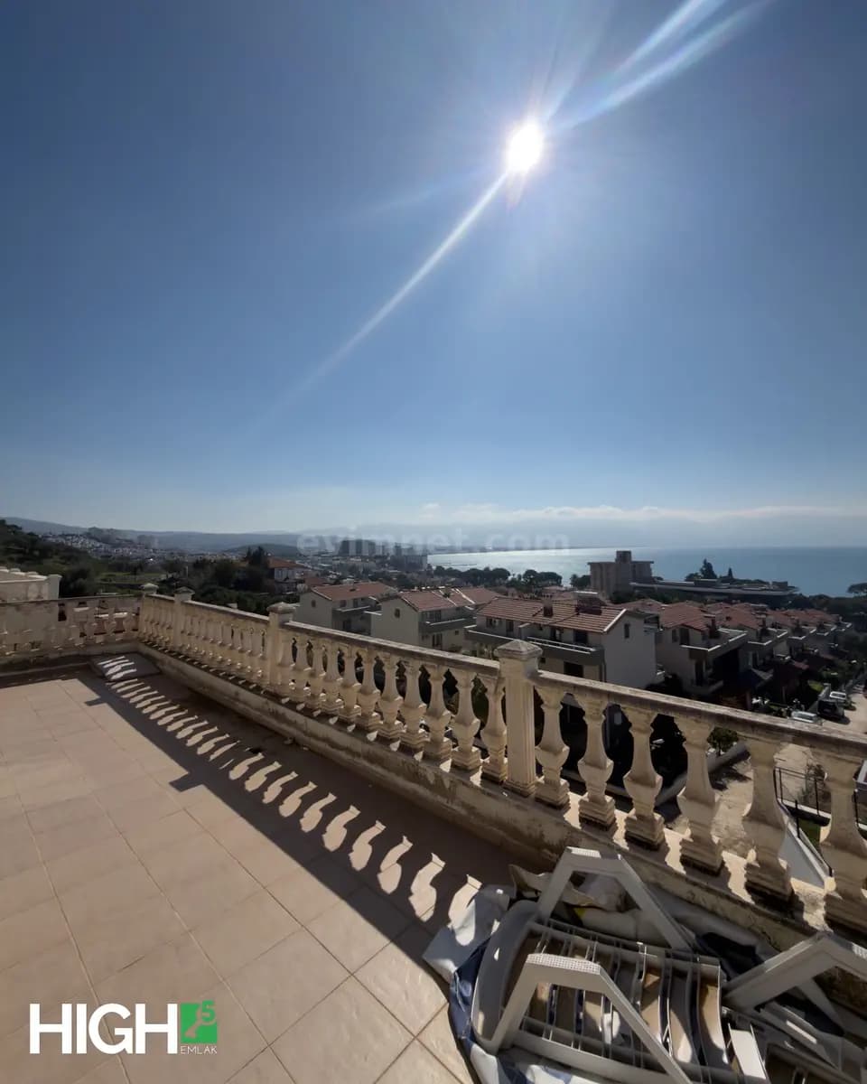 Kuşadası Zu verkaufen Villa Ansicht 1