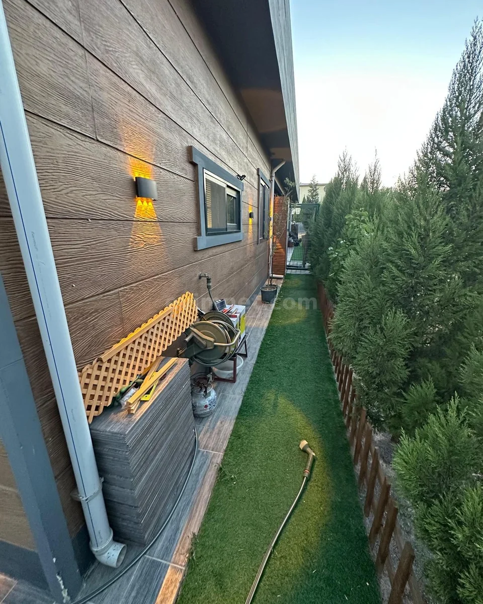 Bornova Satılık Villa — 3